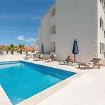Appartement 2 Pools-4 By Interhome *