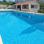 2 Pools-4 By Interhome Apartamento *
