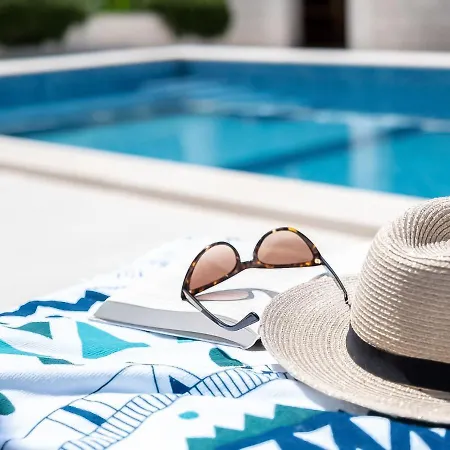 2 Pools-4 By Interhome Apartamento Sutivan