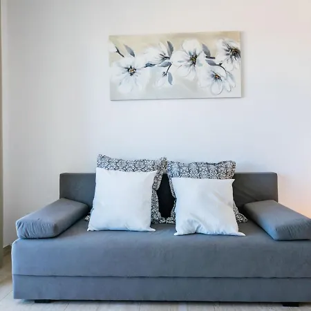 2 Pools-4 By Interhome Apartamento *