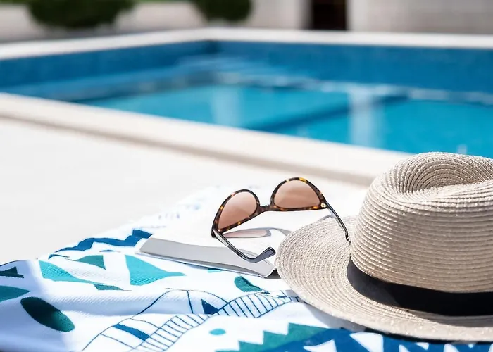 2 Pools-4 By Interhome Appartement Sutivan