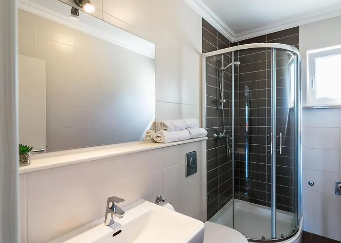 2 Pools-4 By Interhome דירה