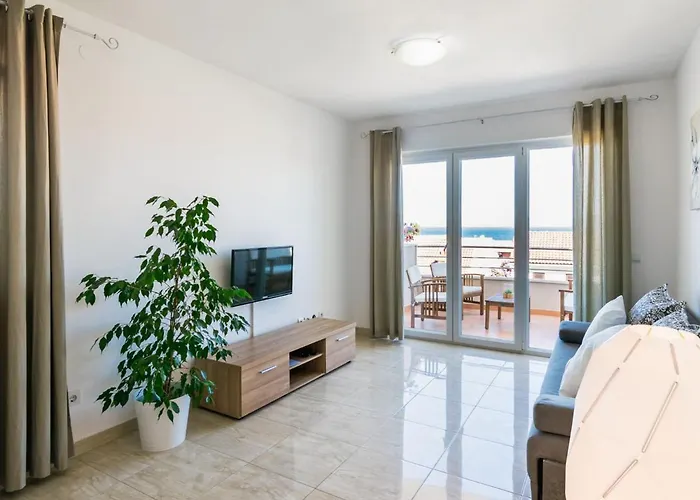 דירה 2 Pools-4 By Interhome
